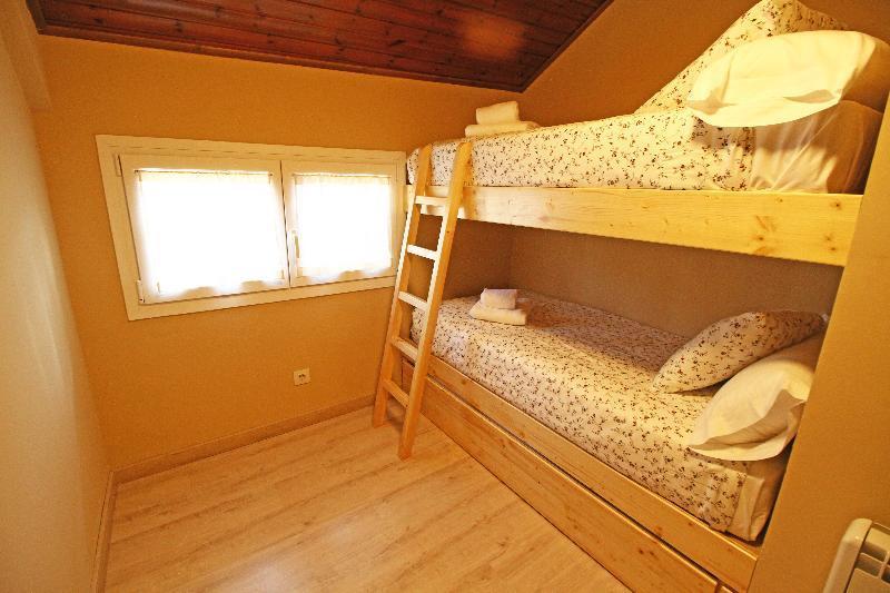 Snoe Apartamentos Mont Romies Plaza ซาลาร์ดู ภายนอก รูปภาพ