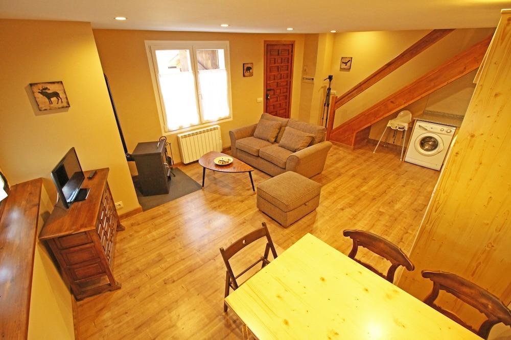 Snoe Apartamentos Mont Romies Plaza ซาลาร์ดู ภายนอก รูปภาพ